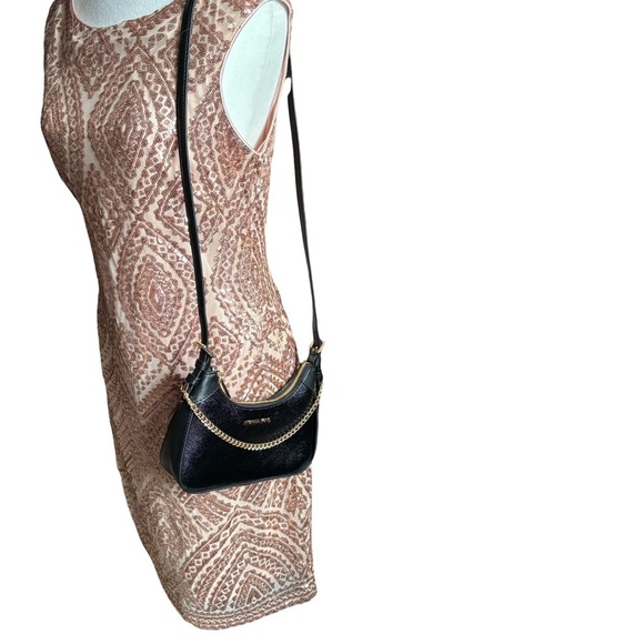 Michael Kors small Wilma Shoulder Bag black with gold hardware NWOT - Picture 4 of 4